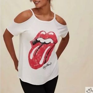 Torrid Rolling Stones Cold shoulder Tee size 3
